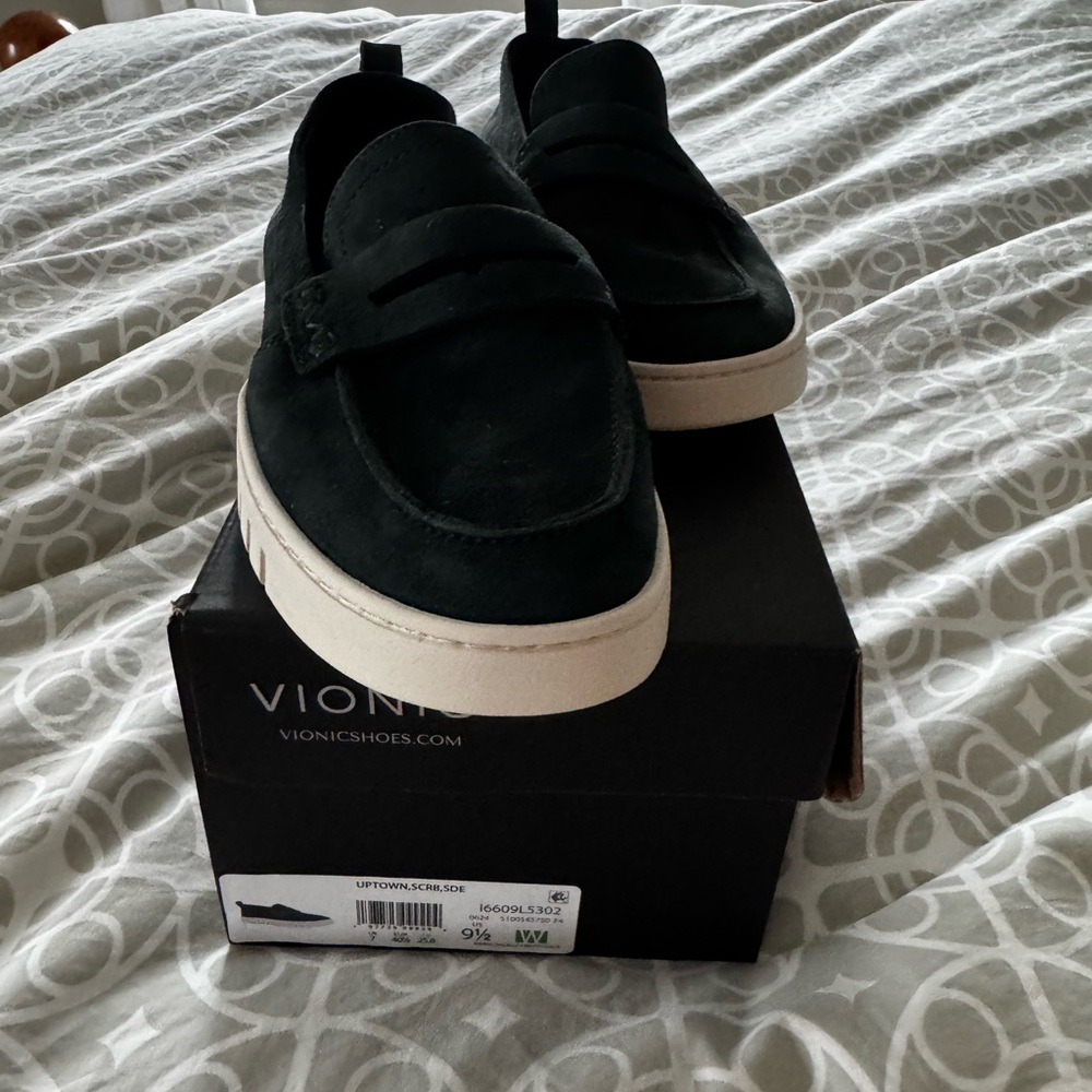 Vionic Women's Forest Green Suede Loafers - Picture 2 of 4